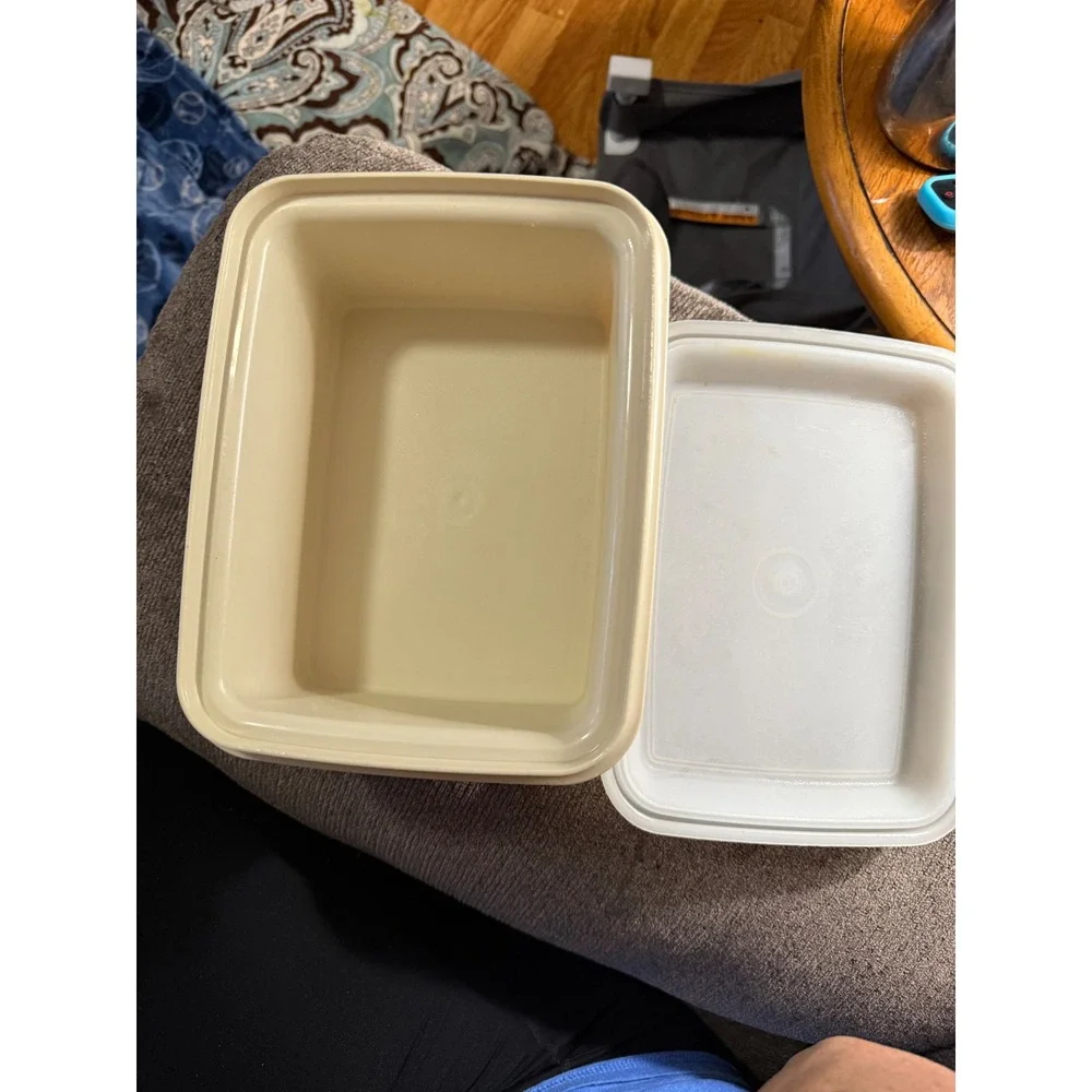 Vintage Tupperware Food Storage Container Square‎ Cream Beige With Lid Made USA